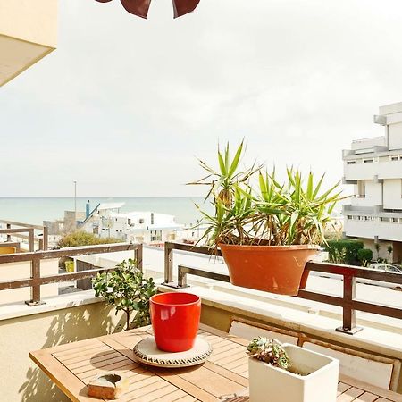Bari Airport Seaview Apartment Esterno foto