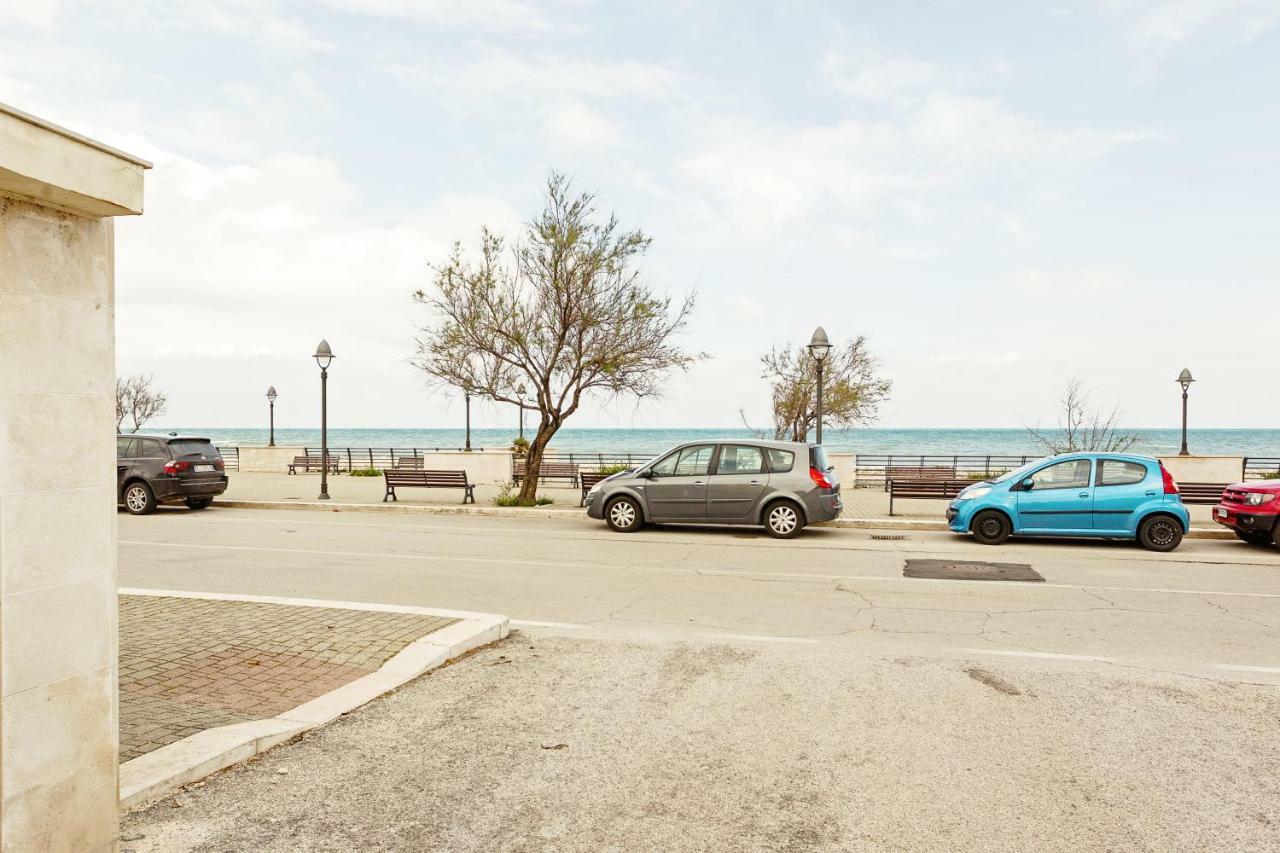 Bari Airport Seaview Apartment Esterno foto