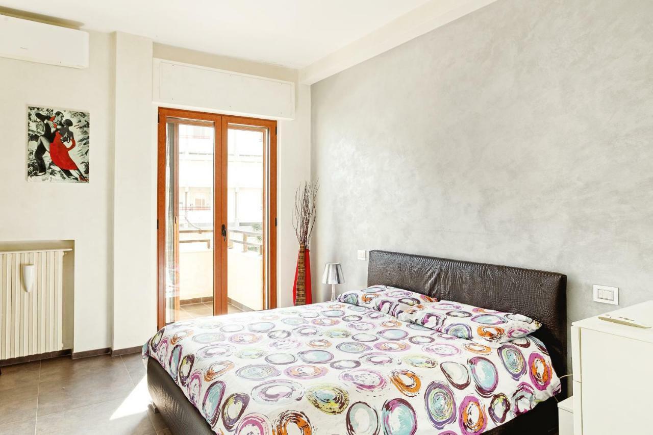 Bari Airport Seaview Apartment Esterno foto